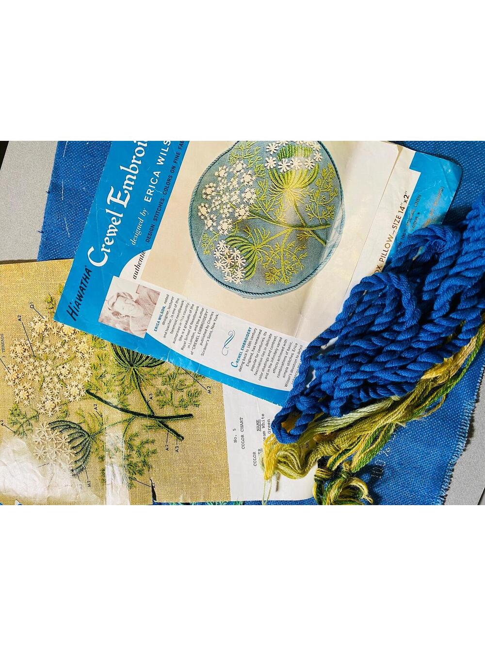 Erica Wilson Queen Anne's Lace Crewel Embroidery Pillow Kit